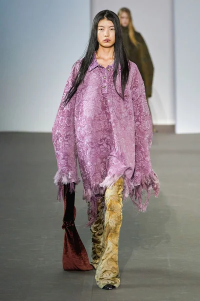 Look 1